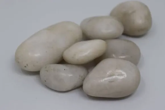 60 kg Polerad klappersten River Pebble Småsten Trädgårdsgrus Prydnadsgrus Vit