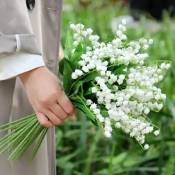 10 st konstgjorda liljekonvaljer hög simulering falska blommor för hembröllopsdekoration