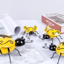 4 st metallbi väggkonstskulpturer järnbi hängande väggdekor för inomhus utomhus hem trädgård gård gräsmatta dekorationer