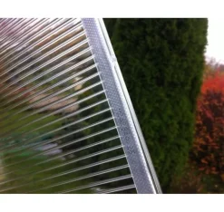 Bit av växthusflerväggsark / klar polykarbonat 700x1500mm - 4mm, 3st.