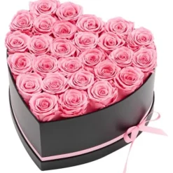 Bukett med bevarade rosor, 27 rosor hjärtformad ask, 223x230x140 mm, rosa