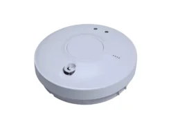 Fireangel røgalarm 230V. Sammenkobling op til 12 røgalarmer.9V batteri medfølger. Med test/pause knap