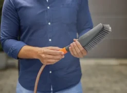 Gardena Cleansystem Wash Set med handhållen borste M soft, tvålpinnar