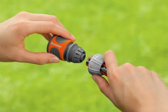 Gardena slangkoppling med vattenstopp 1/2"