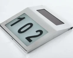 Husnummerlampa med solenergi belysning och rostfritt stålhölje