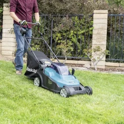 Makita Batteri Batteridriven gräsklippare exkl. batteri 18 V Klippbredd 430 mm