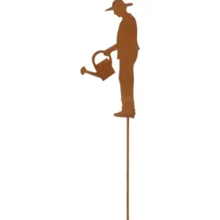 Man med vattenkanna, metallträdgårdsprydnad från Sheet Metal Industrial