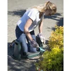 NATUR HDPE knäpall - 2 positioner: sittande och knäande - H 34 x 65,5 x 25 cm - Grön