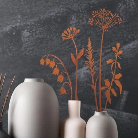 OBOSOE Metallblommor för Utomhusbruk – Dekorativa Trädgårdspinnar & Blomsterbäddsdekoration