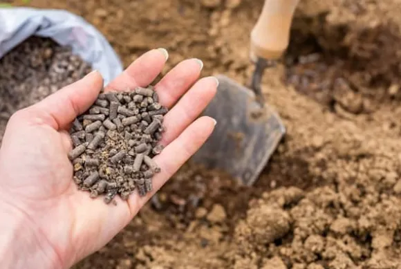 Optima Granulerad Kycklinggödsel 5l Naturligt ECO-gödselmedel Biovita