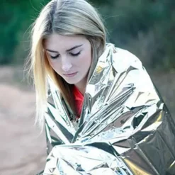 Räddningsfilt | Överlevnadsfilt | Nödfilt av Silverfolie mot Väder och Vind 160×210 cm