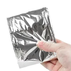 Räddningsfilt | Överlevnadsfilt | Nödfilt av Silverfolie mot Väder och Vind 160×210 cm