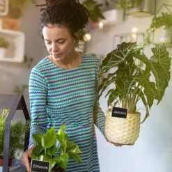 Relaxdays Pincetter för växtidentifiering, set med 20, återanvändbara, med kritor, i trä, natur/svart