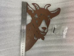 Rostdekoration för trädgård goat