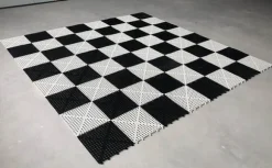 Schackbräde i gummi för schack och dam utomhus/trädgård (30 cm kvadrat)