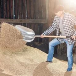 Snöskyffel, Hållbar plast, 50 tum längd, 14 tum bredd, Rundade kanter, Bekväm D-formad handtag