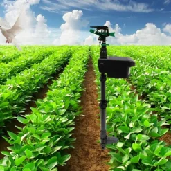 Solcellsdriven djurskrämma, rörelseaktiverad vattenspridare, justerbar för trädgård, fruktodling och anlagda ytor, svart