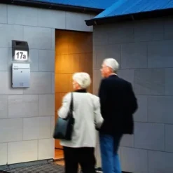 Solcellsdörrskylt - YUENFONG - Husnummer - Rostfritt stål - LED - Skymningsbrytare