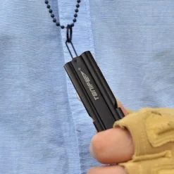 Survival kit - nödvändighet för överlevnad vandring - trek Tonife