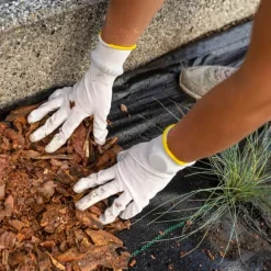 Svart agrotextil för ogräs, mulching, 3,2x100m, 70g pinnar