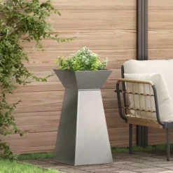 Trapetsformat växtställ i rostfritt stål | Mått: 35x35x73 cm | Färg: Borstad stål