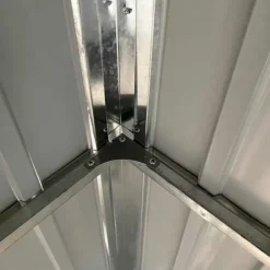 Trädgårdsbod med förlängt tak i stål - Förvaring för verktyg och möbler | Färg: Antracit | Storlek: 277x107x181 cm