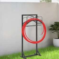 Trädgårdsslanghållare - Fristående slangställ - Järn - Med jordspett - Belastning 22,68 kg - Mått 38×18×86 cm - Totalhöjd 106 cm - Svart