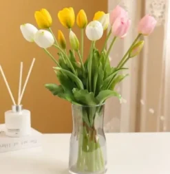 TULPANBUKETT MED TULPANER GUMMIBELAGDA GUMMISILIKONLIKT LIV