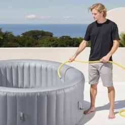 Uppblåsbar Bubbelpool, 2080 x 660mm Rund, 4 till 6 Personer, Portabel Utomhusspa med Snabb Uppvärmning