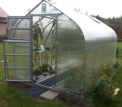 Växthus Baumera STANDART 20 - 2,5x8m med 6 mm polykarbonatbeläggning